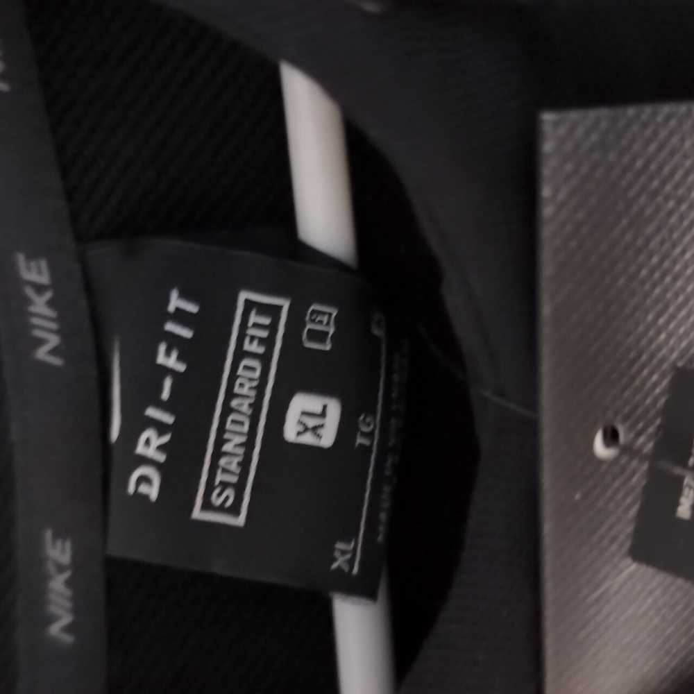 BRAND NEW WITH TAGS Nike Hoodie - Picture 7 of 7